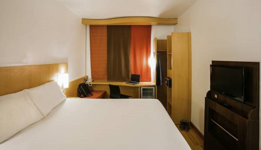 Ibis Lagos Ikeja Esterno foto