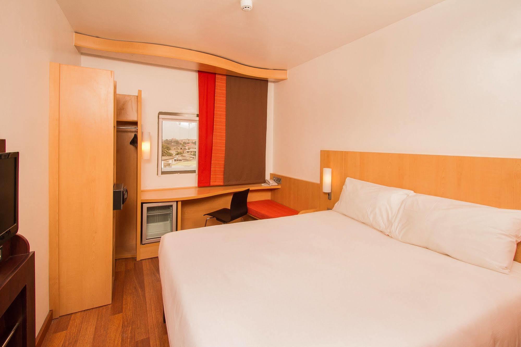 Ibis Lagos Ikeja Esterno foto
