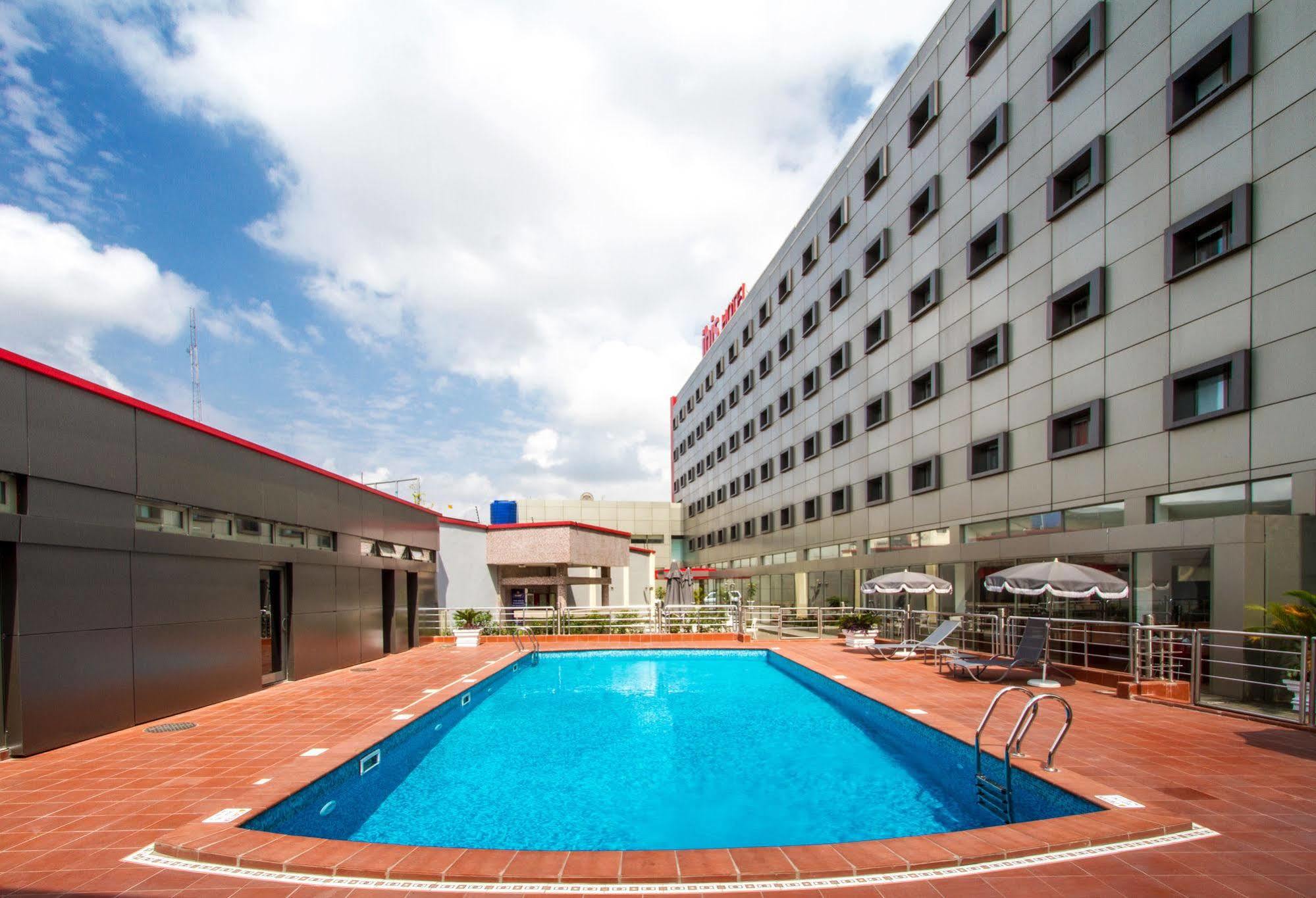 Ibis Lagos Ikeja Esterno foto