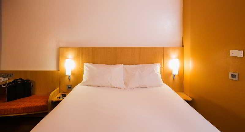 Ibis Lagos Ikeja Esterno foto