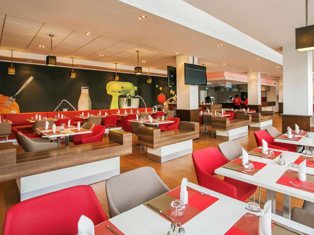 Ibis Lagos Ikeja Esterno foto